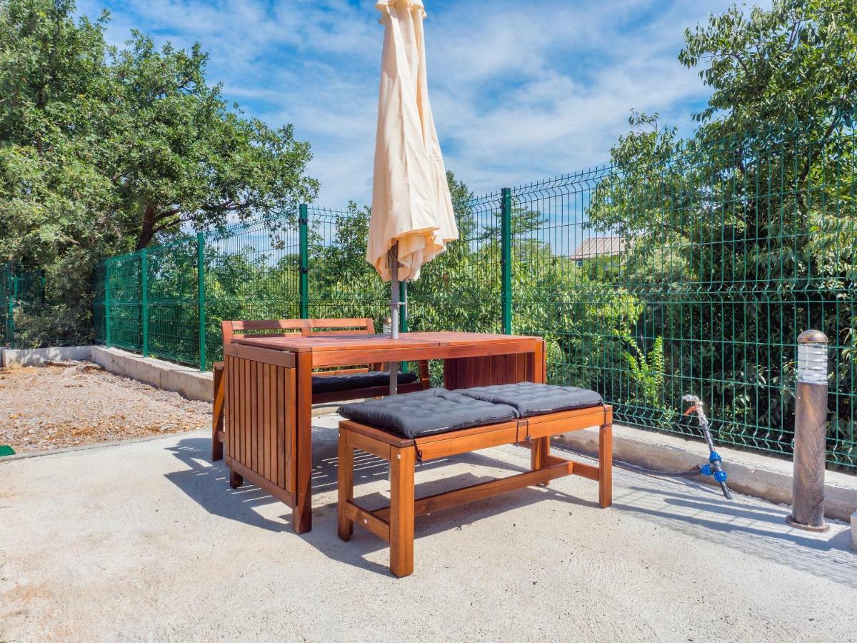 Appartments Adriatic Omisalj Bagian luar foto
