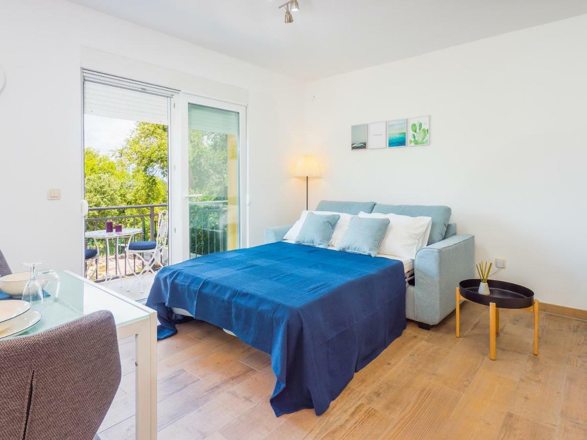 Appartments Adriatic Omisalj Bagian luar foto